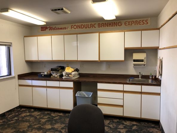 252 E Washington St, East Peoria, IL 61611